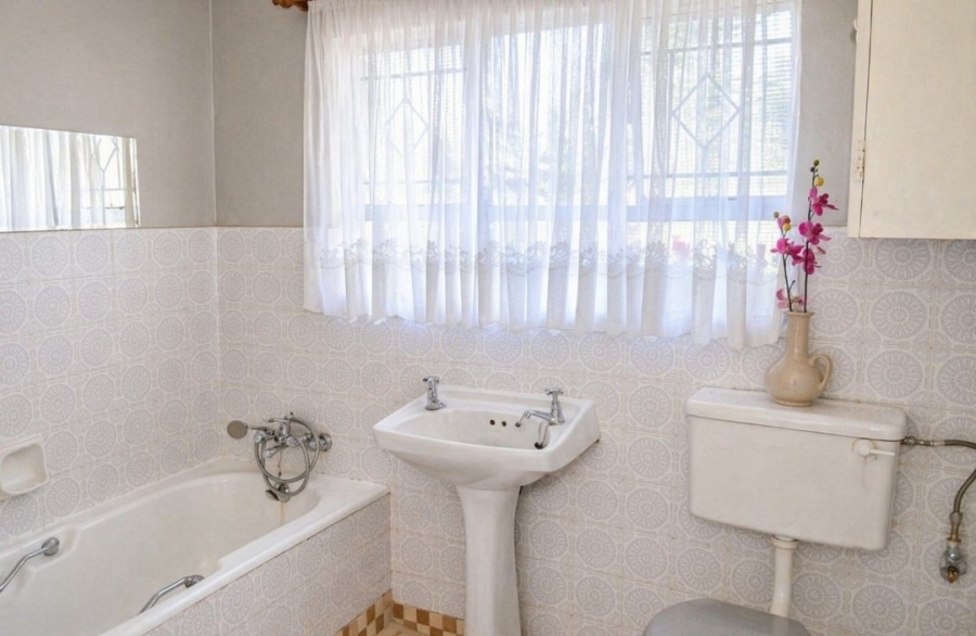 4 Bedroom Property for Sale in La Hoff North West